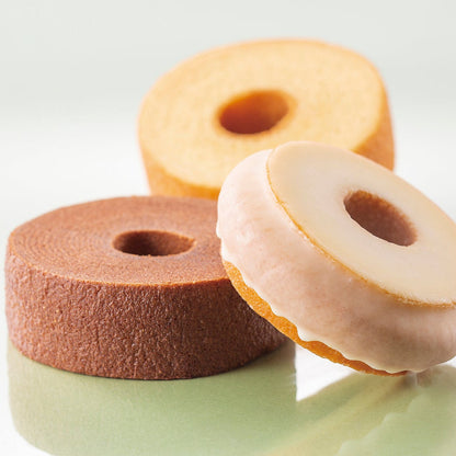 バウムクーヘン アソート15個入（ホワイトベール、バニラ・チョコ）